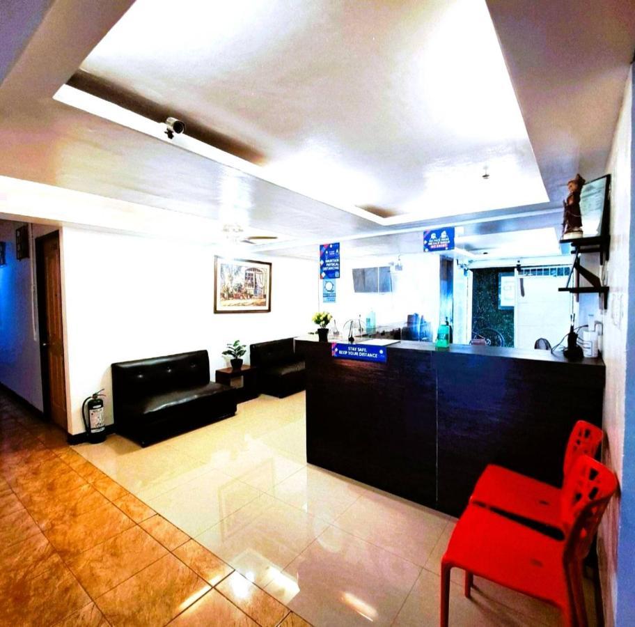 Makati Poblacion Hotel 曼达卢永 外观 照片